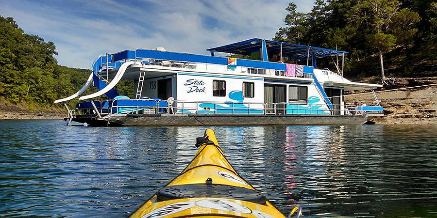 Kayaking back to the dream houseboat