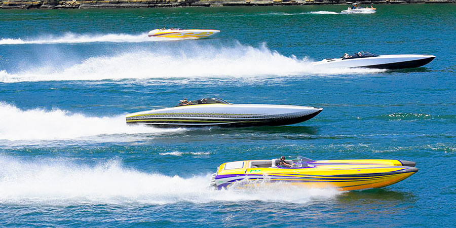Boats racing